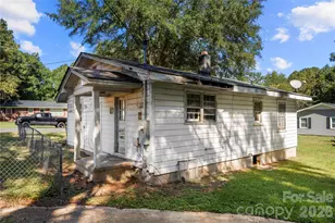 509 E Church St, Dallas, NC 28034 - Photo 10