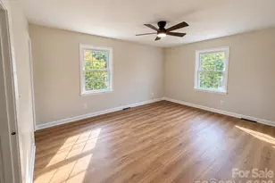 2808 28th St NE, Hickory, NC 28601 - Photo 8