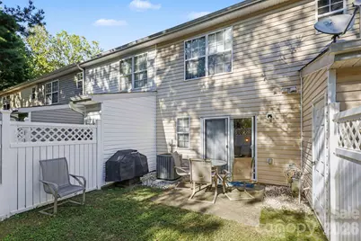 12732 Hennigan Place Lane, Charlotte, NC 28214 - Photo 32