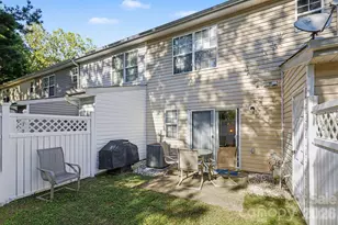 12732 Hennigan Pl Ln, Charlotte, NC 28214 - Photo 32