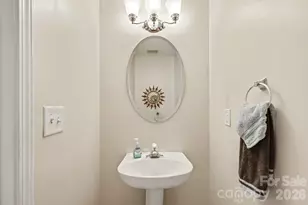 12732 Hennigan Pl Ln, Charlotte, NC 28214 - Photo 18