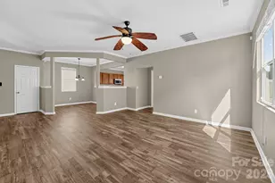 10019 Bristley Rd, Charlotte, NC 28227 - Photo 4