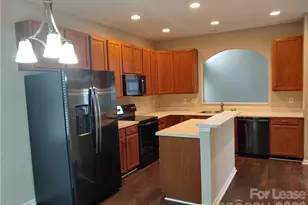 3736 Marbury Rd, Charlotte, NC 28269 - Photo 8