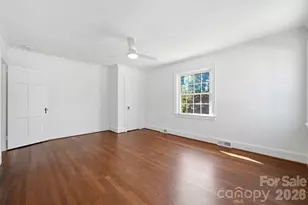 1307 S Kings Dr, Charlotte, NC 28207 - Photo 12