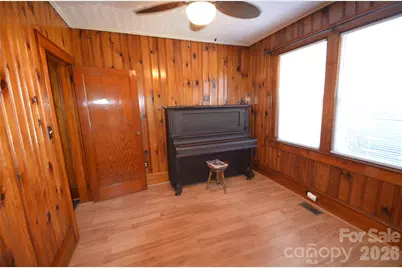 813 Powell Avenue SW, Valdese, NC 28690 - Photo 4