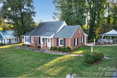321 Beall Street NW, Lenoir, NC 28645 - Photo 1