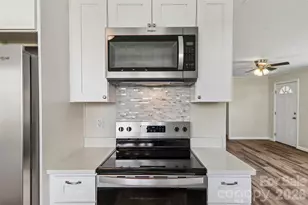 363 Killian St, Waynesville, NC 28786 - Photo 16