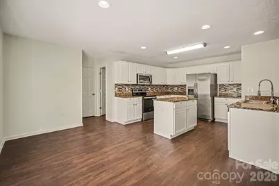 2410 Highland Park Drive, Charlotte, NC 28269 - Photo 4