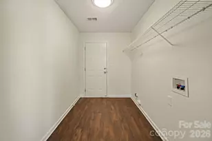 2410 Highland Park Dr, Charlotte, NC 28269 - Photo 16
