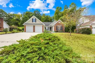 9521 Foggy Meadow Rd, Charlotte, NC 28269 - Photo 2
