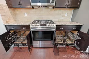 9106 Longvale Ln, Charlotte, NC 28214 - Photo 12