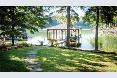 1285 Saunders Drive, Catawba, NC 28609 - Photo 2