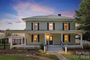 444 S Broad St, Brevard, NC 28712 - Photo 1
