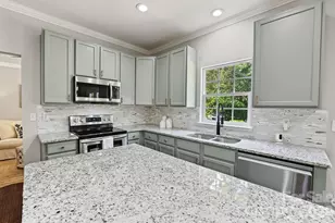 12605 Kemerton Ln, Huntersville, NC 28078 - Photo 14