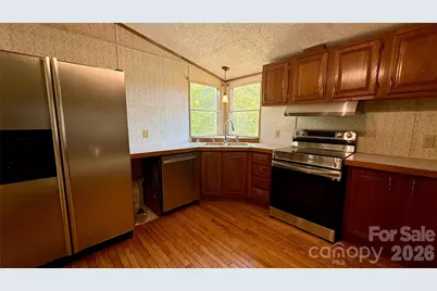 898 Rock Creek Road, Burnsville, NC 28714 - Photo 2