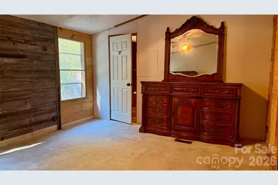 898 Rock Creek Road, Burnsville, NC 28714 - Photo 6