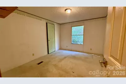 898 Rock Creek Road, Burnsville, NC 28714 - Photo 8