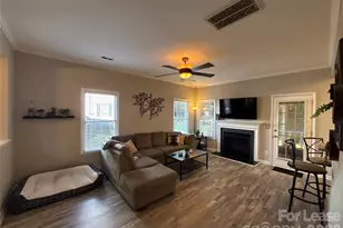 4715 Morning Dew Ct, Charlotte, NC 28269 - Photo 4