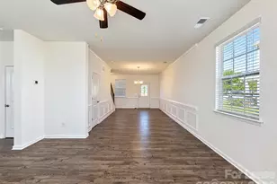 1130 Rock Haven Dr, Charlotte, NC 28216 - Photo 8