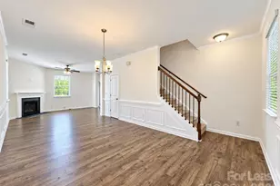 1130 Rock Haven Dr, Charlotte, NC 28216 - Photo 2
