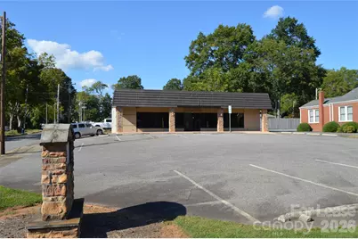 301 Front Street, Statesville, NC 28677 - Photo 2