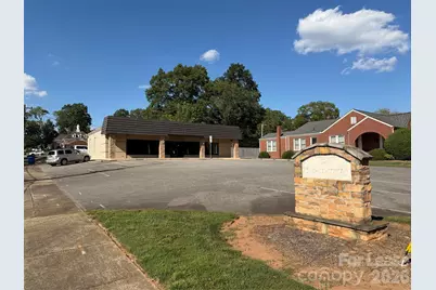 301 Front Street, Statesville, NC 28677 - Photo 4