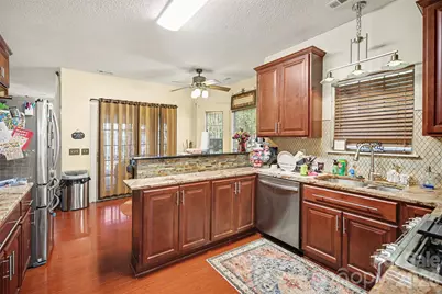 11410 Hunters Landing Drive, Charlotte, NC 28273 - Photo 16