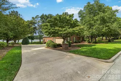 1106 Westlake Drive, Kannapolis, NC 28081 - Photo 2