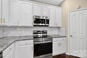 11019 Woods Corner Ct, Charlotte, NC 28277 - Photo 6