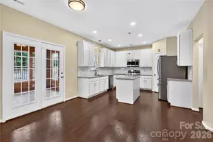 11019 Woods Corner Ct, Charlotte, NC 28277 - Photo 10