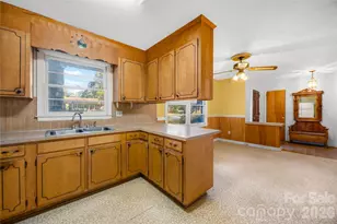 2124 Woodlawn St, Kannapolis, NC 28083 - Photo 6