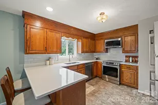 107 Powe St, Morganton, NC 28655 - Photo 22
