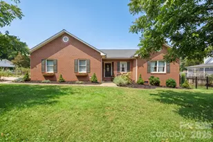 107 Powe St, Morganton, NC 28655 - Photo 1
