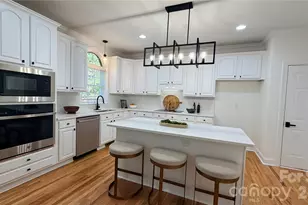 2910 Providence View Ln, Charlotte, NC 28270 - Photo 6