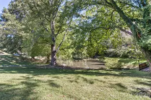 2911 Middleton Pl, Hendersonville, NC 28791 - Photo 32