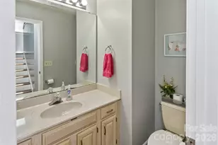 2911 Middleton Pl, Hendersonville, NC 28791 - Photo 10
