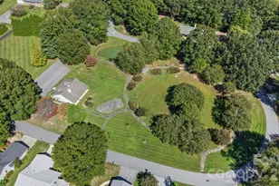 2911 Middleton Pl, Hendersonville, NC 28791 - Photo 40