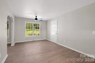 2065 Gary Ln, Hickory, NC 28602 - Photo 18