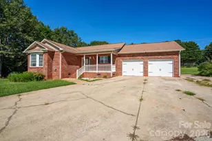 2065 Gary Ln, Hickory, NC 28602 - Photo 30