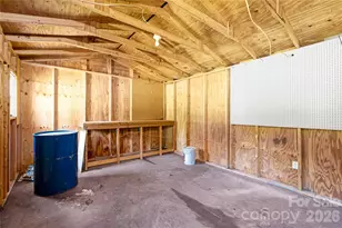 2065 Gary Ln, Hickory, NC 28602 - Photo 26