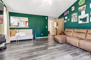 4226 Red Shed Ln, Charlotte, NC 28269 - Photo 6
