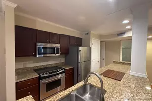 413 W 8th St, Charlotte, NC 28202 - Photo 6