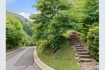 99 Settings Boulevard #3 A-12, Black Mountain, NC 28711 - Photo 12