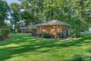 459 Forest Heights Dr, Marion, NC 28752 - Photo 2