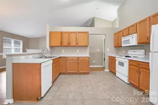 88 E Danbury Ln, Brevard, NC 28712 - Photo 28