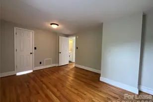 3905 Freedom Dr, Charlotte, NC 28208 - Photo 14