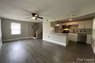 3905 Freedom Dr, Charlotte, NC 28208 - Photo 2