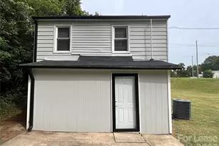 3905 Freedom Dr, Charlotte, NC 28208 - Photo 16