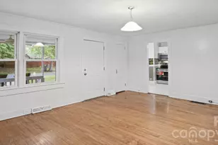 1207 W 4th Ave, Gastonia, NC 28052 - Photo 4