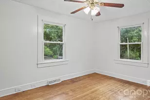 1207 W 4th Ave, Gastonia, NC 28052 - Photo 16
